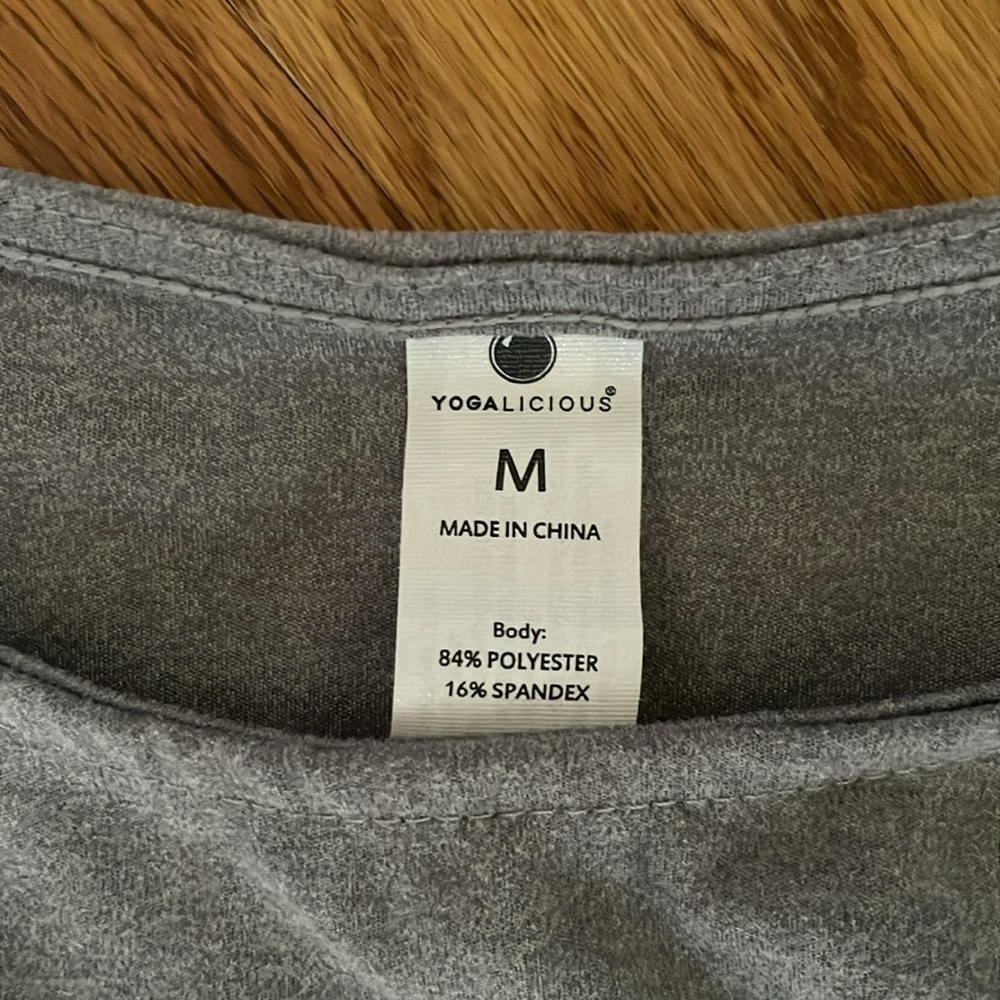 Yogalicious Grey Crop Cropped Sleeveless Tank Top Women M - Picture 2 of 3